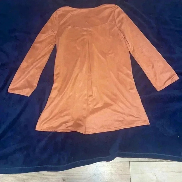 Love Riche Dress - Picture 2 of 4